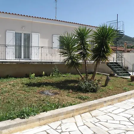 Holiday home Pefko House