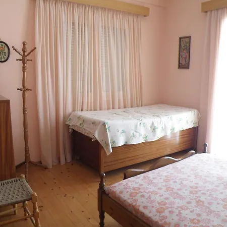 Holiday home Pefko House Athikia